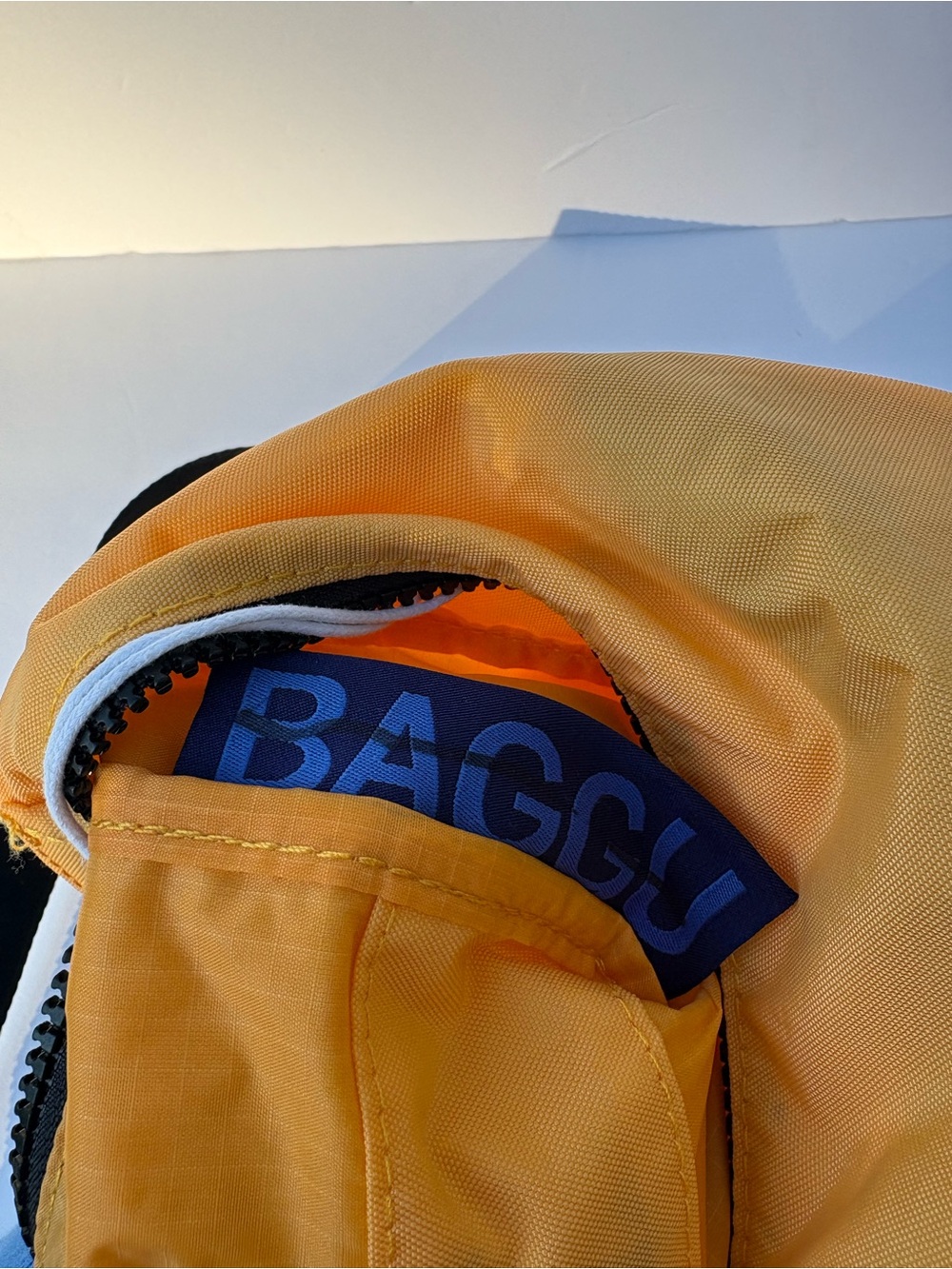 NWT BAGGU Medium Crescent Bag - Marigold - Picture 12 of 12